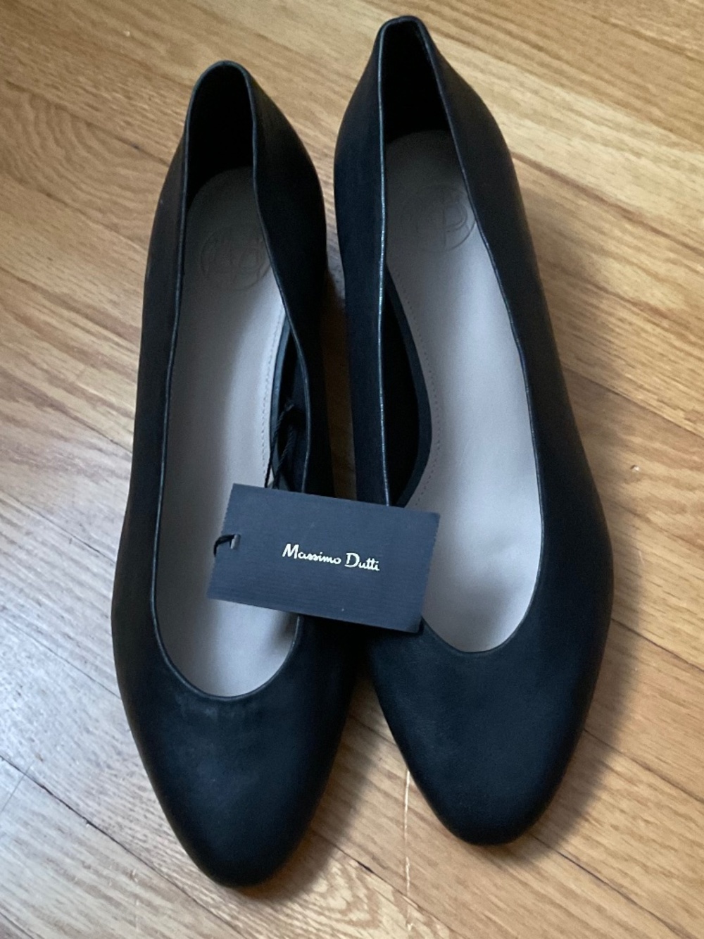 NWT Massimo Dutti leather shoes